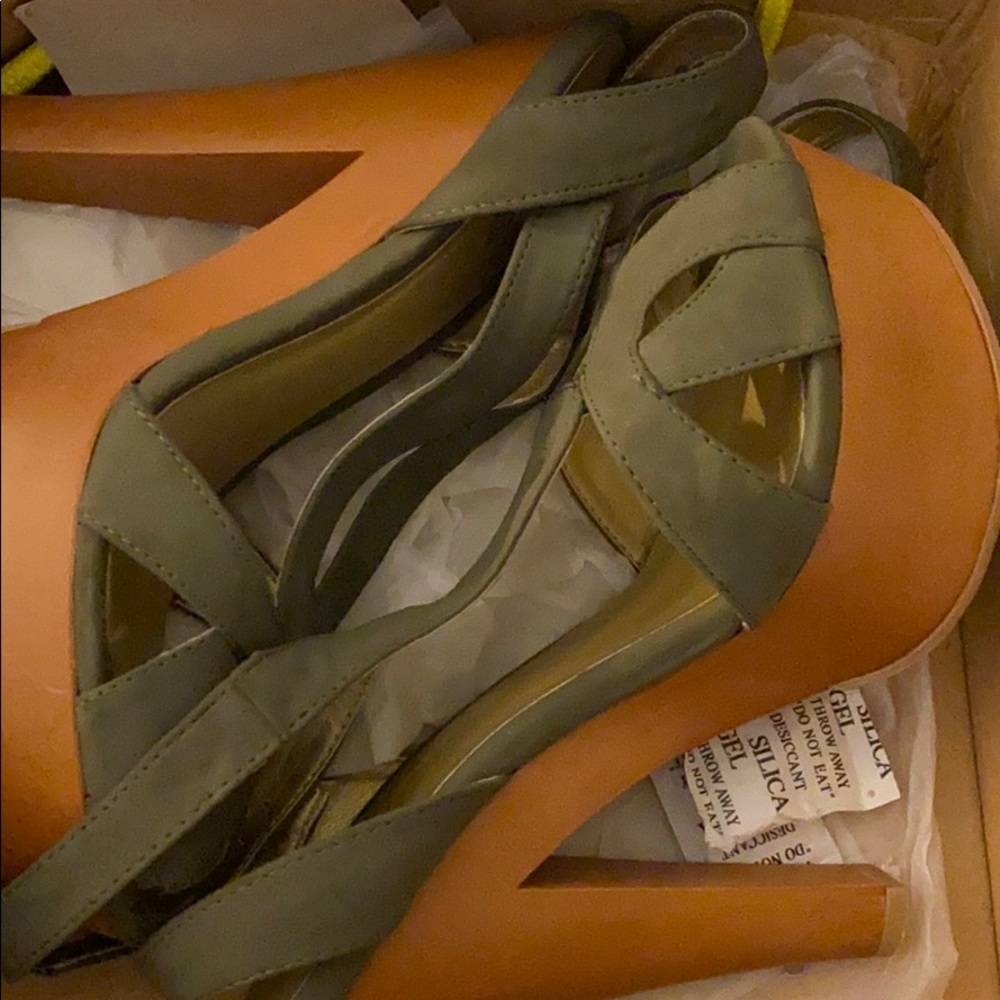 Shoes